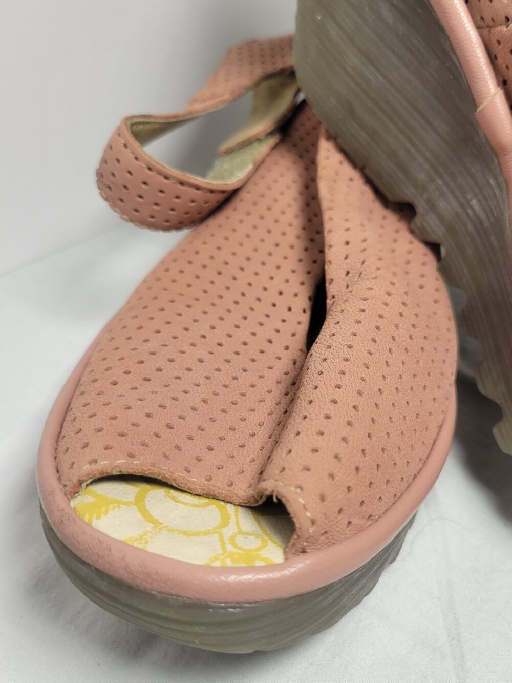 FLY London Yake Pink Perforated Leather Wedge Sandals EU 40 (~US 9) - Picture 2 of 16